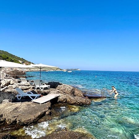 Villa Carisma Island Vis Luaran gambar