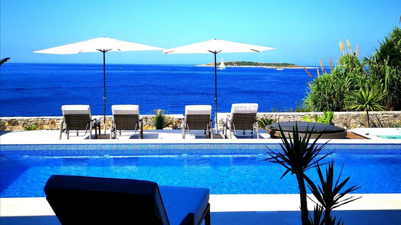 Villa Carisma Island Vis Luaran gambar